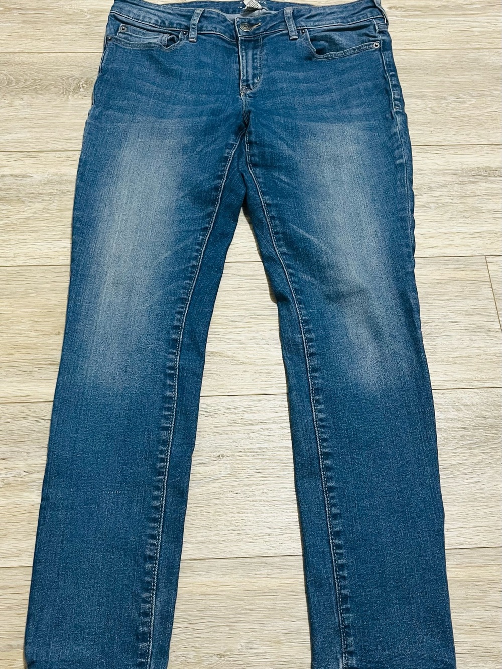 Bass Women’s Skinny Jeans in Medium Blue Wash